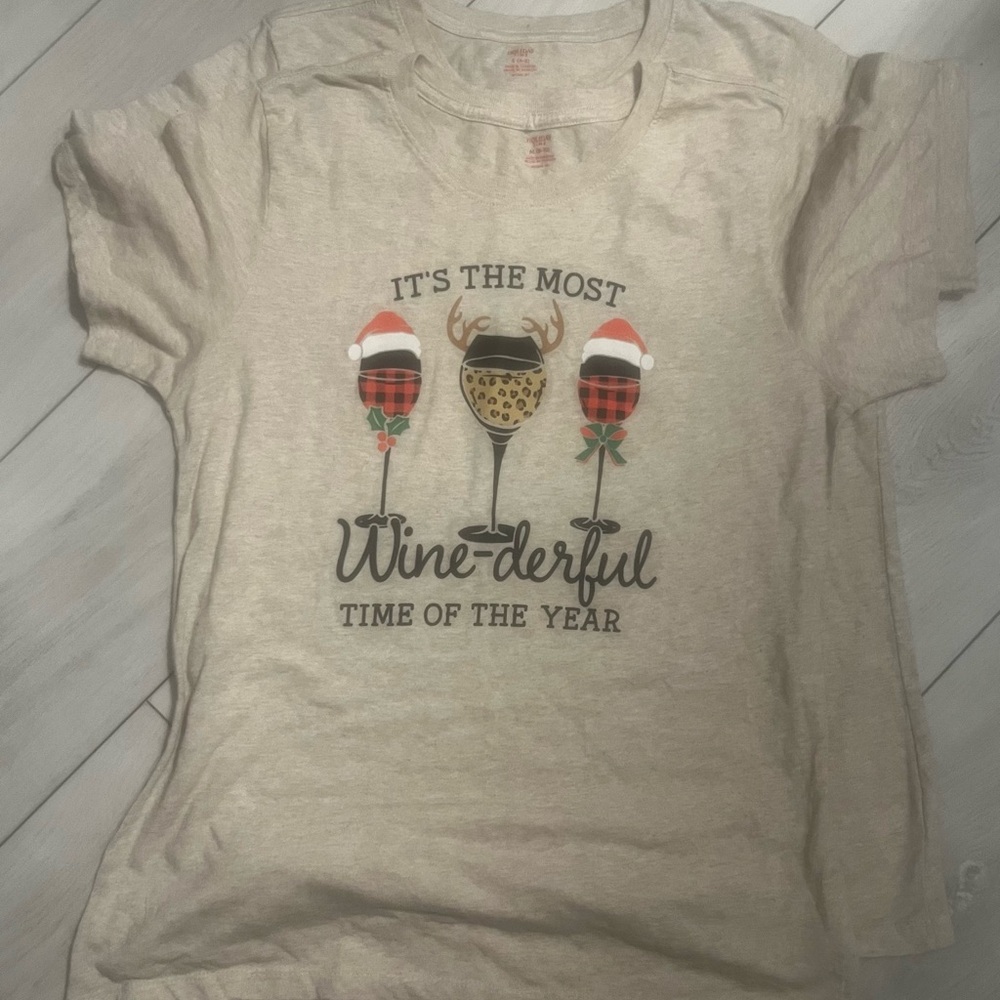Holiday Time Cream Festive Graphic Tee Sz S, M